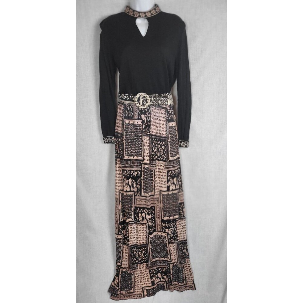 Vintage 1970s Belted Long dress Size M/L Black & Beige Classic Dressy Unique